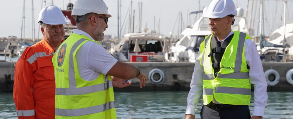 Transport-minister-Vafeades-Larnaca-marina-5