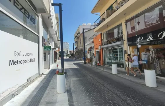 emporiko-kentro-larnakas-1024x644-1
