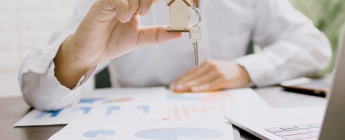 pexels-khwanchai-4161619